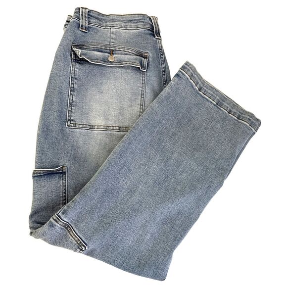 Judy Blue Jeans 18W High Waist Cargo Wide Leg JB88924 Light Wash Blue Stretch - Picture 1 of 16